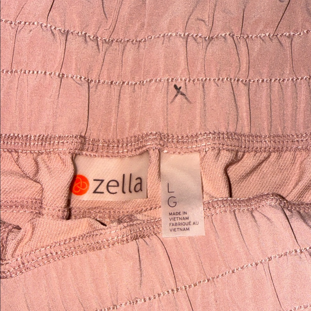Zella Light Pink Elastic Waist Athletic Shorts with Zip Pockets - Picture 2 of 6